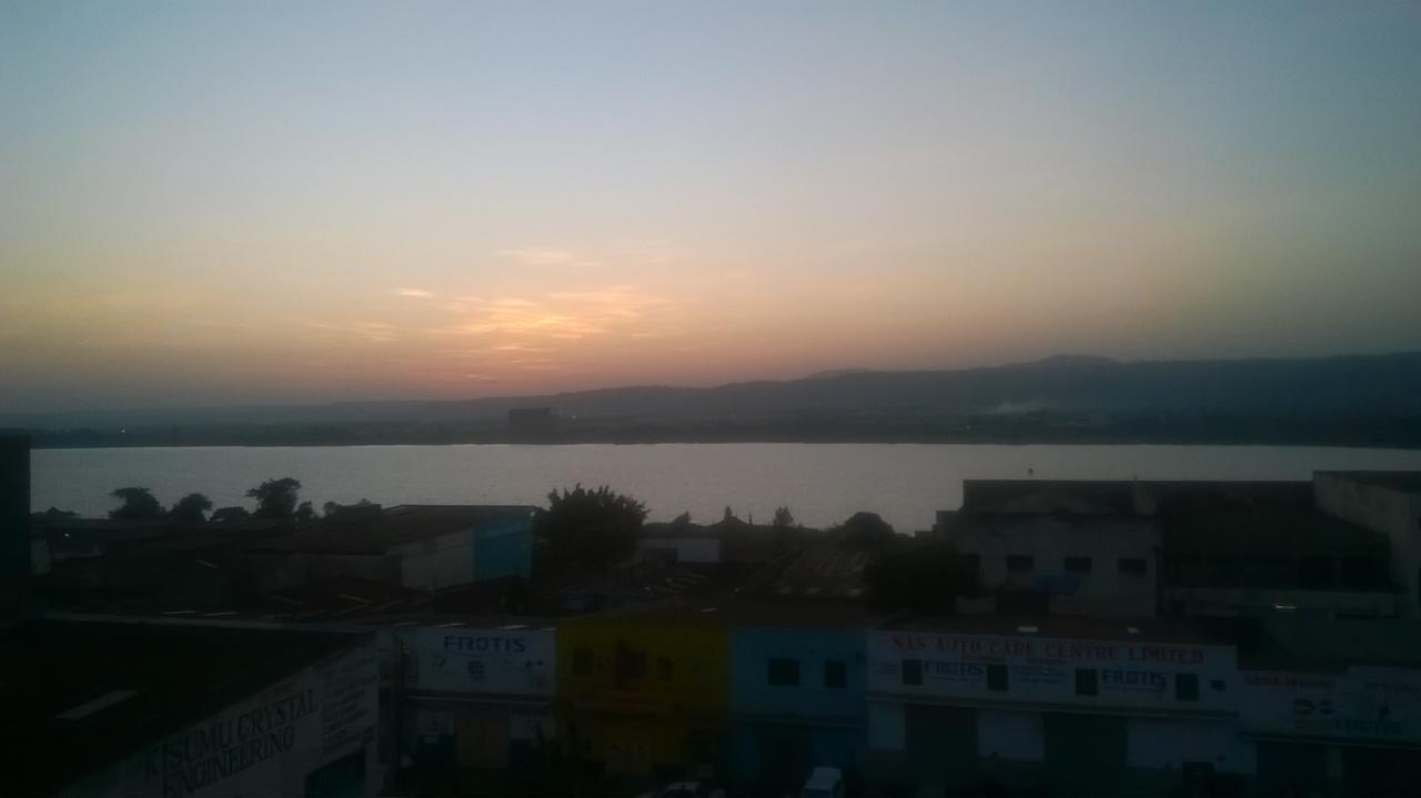 Riversand Hotel كيزيمو المظهر الخارجي الصورة